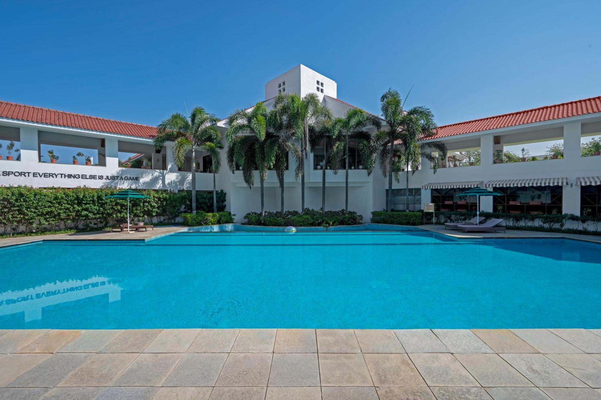Club Mahindra Kensville Ahmedabad Exterior photo